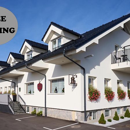 Hotel Hisa Ancka, Sencur - 3 Min To The Airport Esterno foto