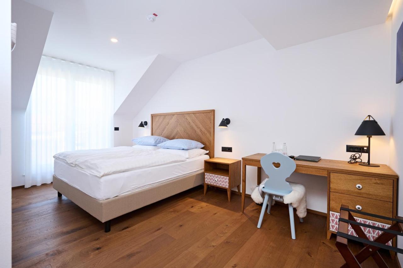 Hotel Hisa Ancka, Sencur - 3 Min To The Airport Esterno foto