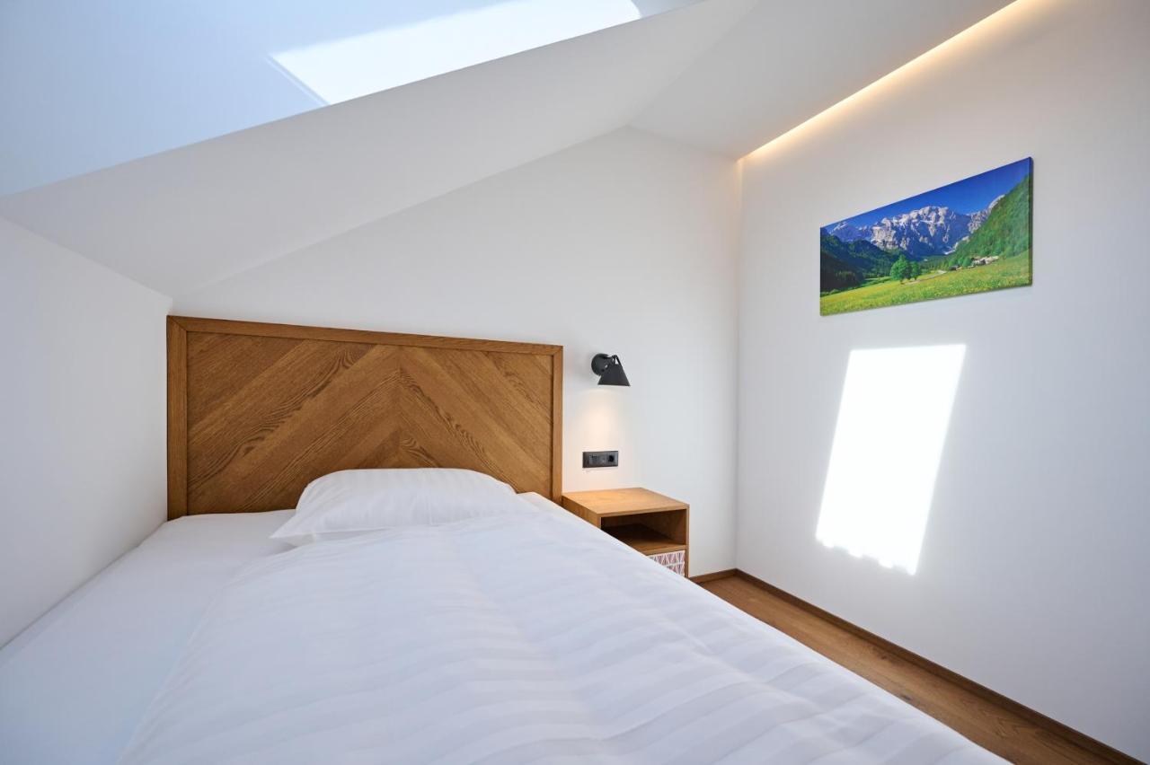 Hotel Hisa Ancka, Sencur - 3 Min To The Airport Esterno foto