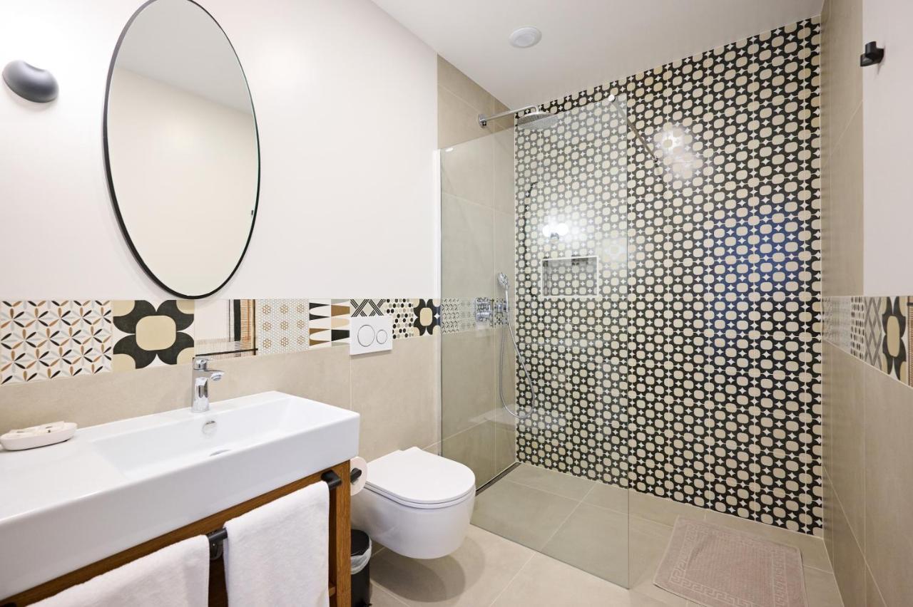 Hotel Hisa Ancka, Sencur - 3 Min To The Airport Esterno foto