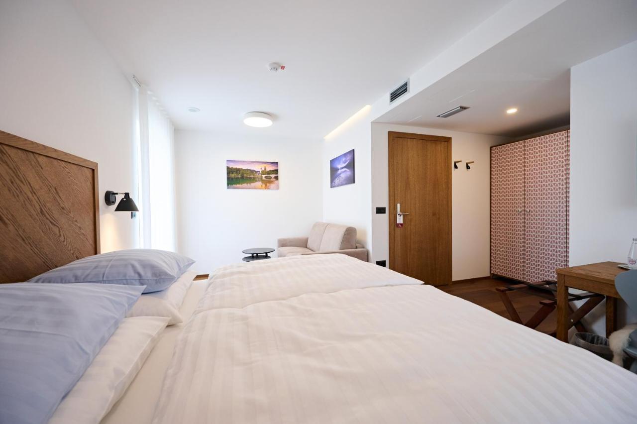 Hotel Hisa Ancka, Sencur - 3 Min To The Airport Esterno foto